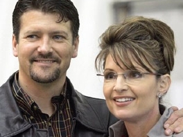 Sarah Palin negira glasine o razvodu