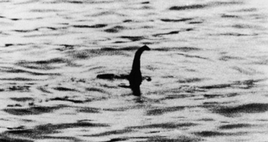 Fotografija iz 1934. godine nepoznatog stvorenja iz Loch Nessa