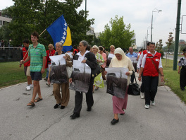 Protestna šetnja (Foto: Fotoservis.ba)