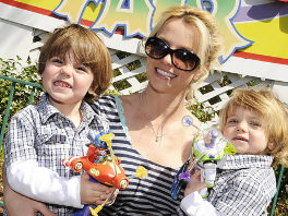 Britney Spears sa sinovima