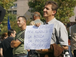 Borci opkolili Parlament FBiH