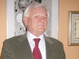 Jovan Divjak, jedan od osnivača udruženja