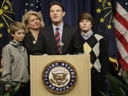 Povukao se američki senator Evan Bayh