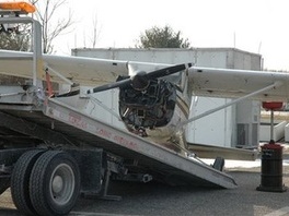 Mali avion pao na dječiji vrtić u Kaliforniji