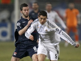Miralem Pjanić i Cristano Ronaldo u duelu