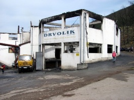 Izgorjeli dio fabrike u Rogatici (Foto: SRNA)