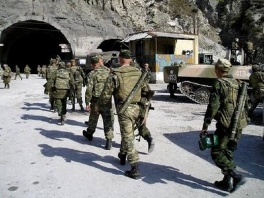 U dvije ekspolozije ubijeno devet policajaca