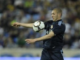 Benzema na meti Manchester Uniteda
