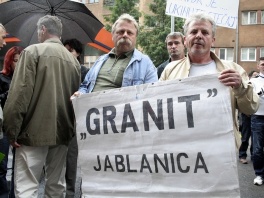 Protest radnika "Granita" (Foto: Fotoservis)