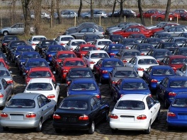 Prodaja automobila u maju opala za 9,3 posto