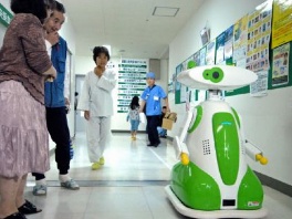 Robot u bolnici u Japanu
