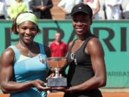 Serena i Venus Williams (Foto: AFP)