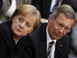 Angela Merkel i Christian Wulff (Foto: AP)