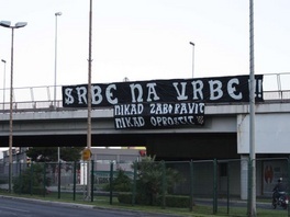 U Splitu okačen transparent "Srbe na vrbe"