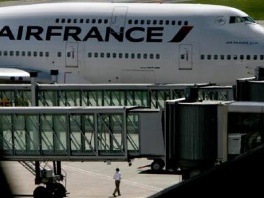 Avion se vratio nakon dva sata leta zbog neispravnih toaleta