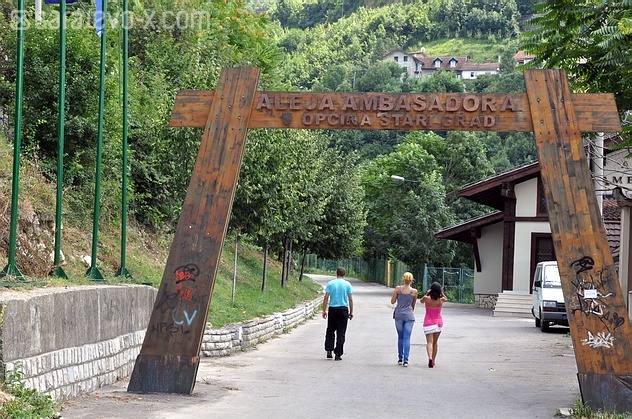 Aleja ambasadora (Foto: Sarajevo-x.com)