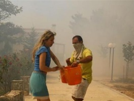Evakuisani turisti iz hotela na grčkom ostrvu Samos
