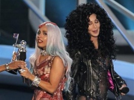 Lady Gaga i Cher (Foto: Reuters)