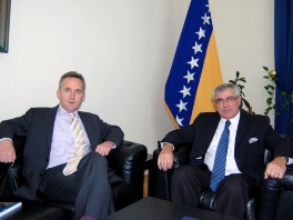 Sven Alkalaj razgovarao s ambasadorom Michaelom Tathamom