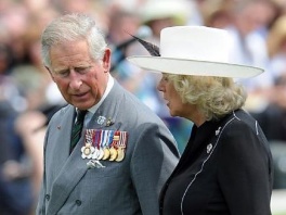 Charles i Camilla (Foto: AFP)