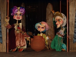 Scena iz predstave "Mali Muk"