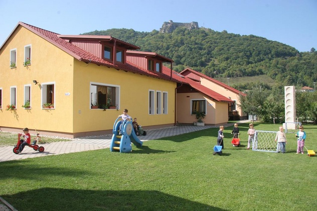Kod upošljavanja bitno da žena ima osjećaj majčinstva