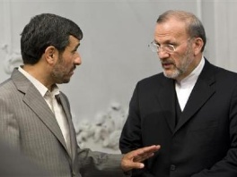 Ahmadinejad i Mottaki (Foto: Reuters)