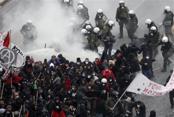 Demonstracije u Atini (Foto: AP)