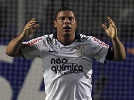 Ronaldo (Foto: Reuters)