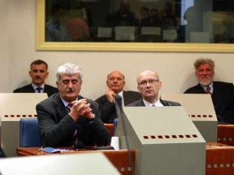 "Služite se Prokrustovom posteljom"