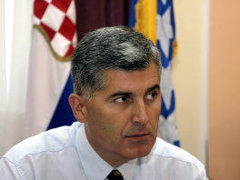 "Kako praviti vlast s nekim ko brutalno ruši ustav BiH i Federacije?"