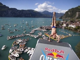 Nadmetanje u Red Bull Cliff Divingu se nastavlja