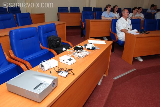 Plućna klinika u Tuzli je bogatija za novi aparat (Foto: Darko Zabuš/Fotoservis)