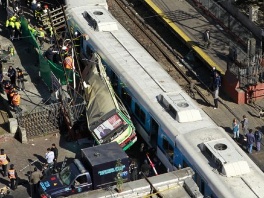Argentina: 11 mrtvih u sudaru voza i autobusa