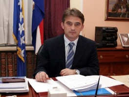 Komšić: Napad na Ambasadu SAD-a je napad na BiH i njene građane