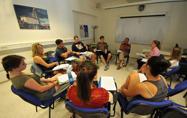 Na RIT/ACMT- u studente potičemo na kritičko razmišljanje i debatiranje