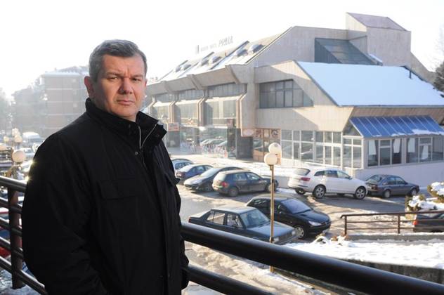 Nebojša Jugović, predsjednik Udruženja malih akcionara RS, kaže da je Mlinpek primjer legalizacije pljačkaške privatizacije putem stečaja.