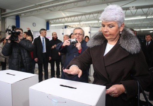 Jadranka Kosor ispunjava građansku dužnost (Foto: AFP)