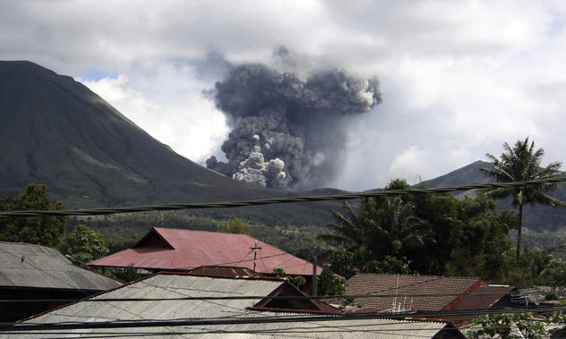 Proradio vulkan u Indoneziji