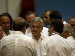 Pinera (u sredini) tokom samita u Meksiku (Foto: AFP)