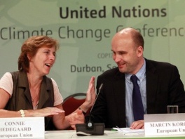 Connie Hedegaard, komesar EU za klimu i Marcin Korolec, poljski ministar (Foto: AFP)