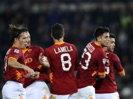Rodrigo Taddei, Francesco Totti, Erik Manuel Lamela, Leandro Greco i Miralem Pjanić (Foto: AFP)