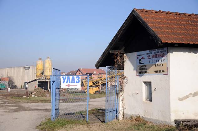 Preduzeće 25. novembar iz Čelinca otišlo je pod stečaj 2010. godine, pa je koncesiono preduzeće Hidrogip, a time i koncesija za izgradnju male hidroelektrane, prebačena na servis automobila Max Plus.