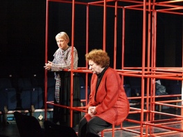 Premijera predstave "Šta smo to učinili?" u Kamernom teatru 55