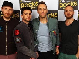 Mnoštvo polunagih djevojaka u novom spotu grupe Coldplay