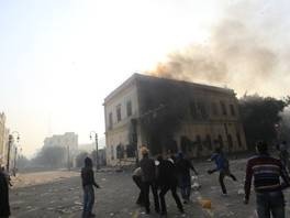 Sukob vojske i demonstranata (Foto: AFP)