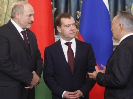 Dmitry Medvedev, Nursultan Nazarbayev i Alexander Lukashenko (Foto: AFP)