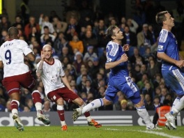 Chelsea poražen od Aston Vile s 3:1 (Foto: AFP)