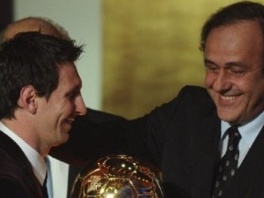 Lionel Messi prima treću Zlatnu loptu (Foto: AFP)
