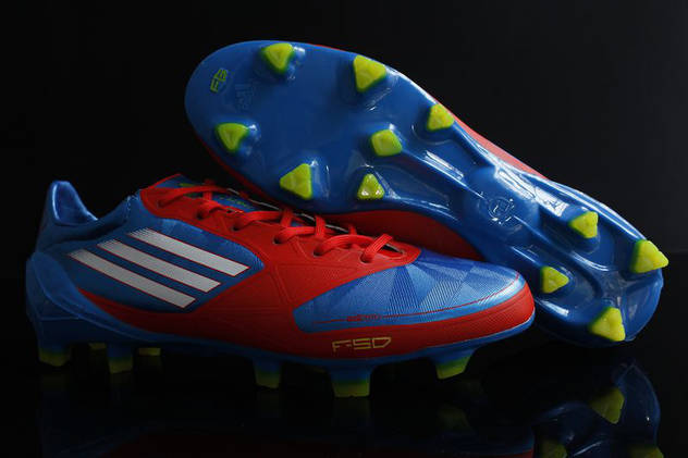 Crvenoplave kopačke F50 u kojima će Messi večeras istrčati na Santiago Bernabeu